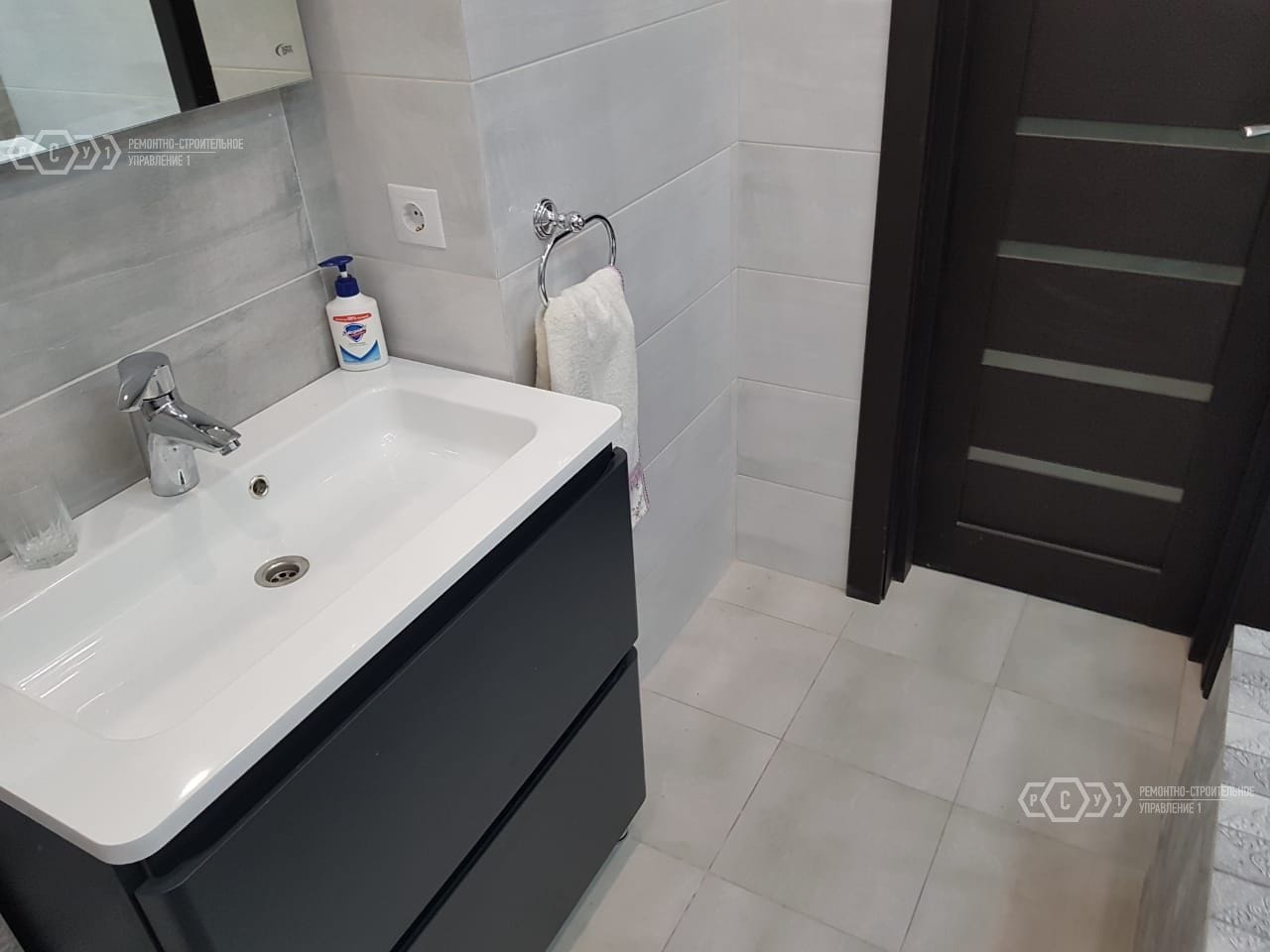 review person photo