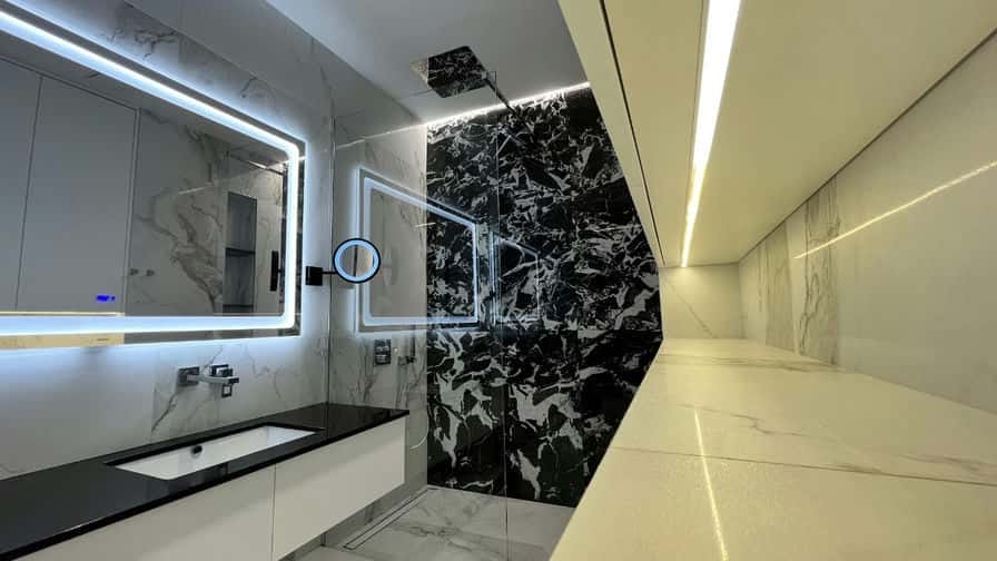 review person photo