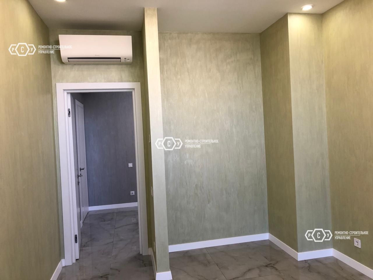 review person photo