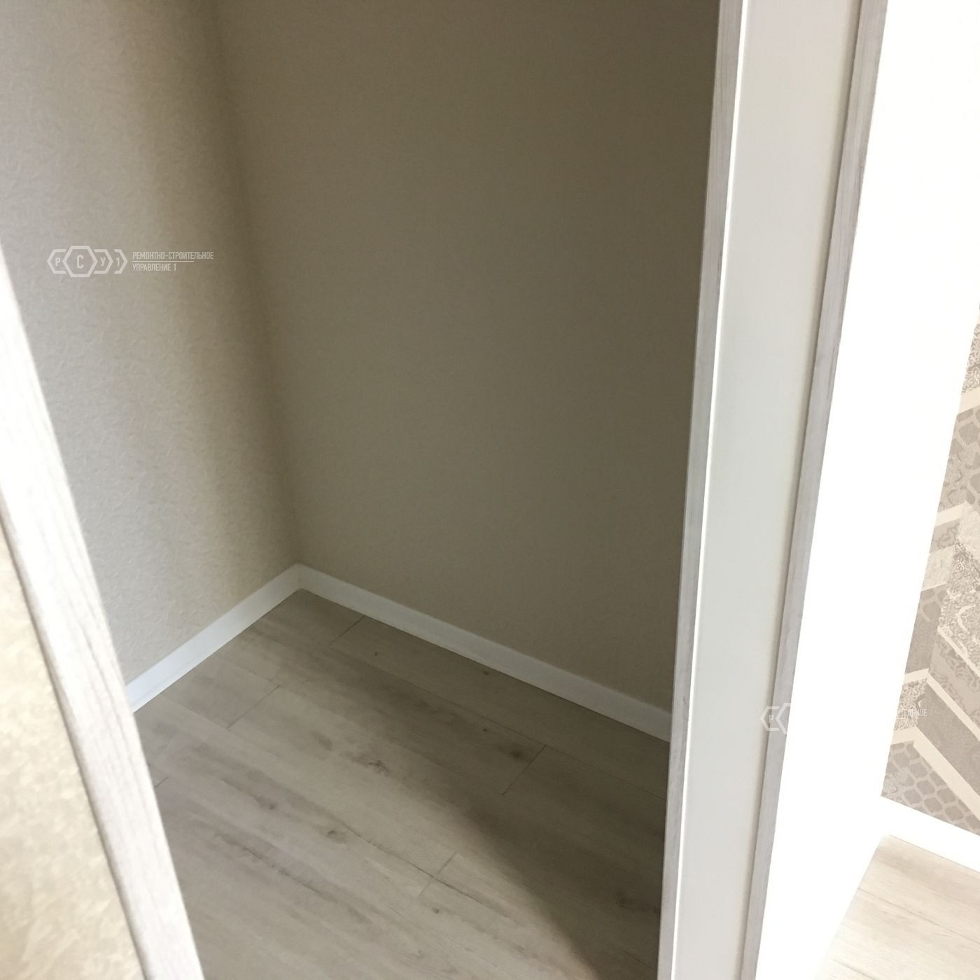 review person photo