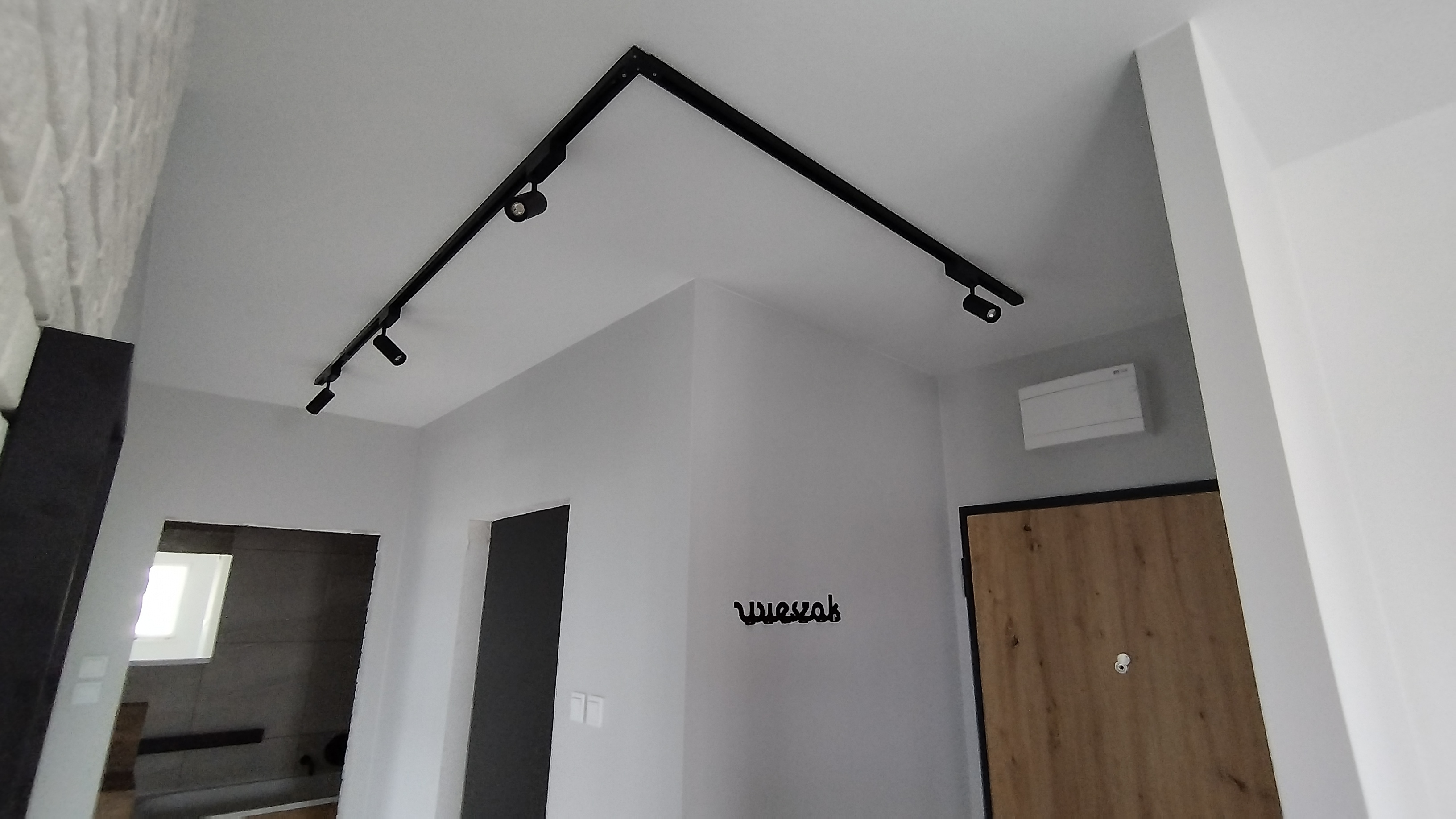 project small image
