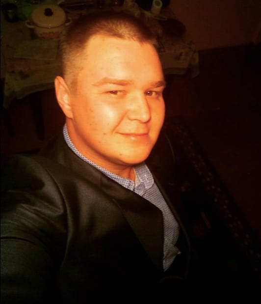 Feedback from grateful customers review person photo