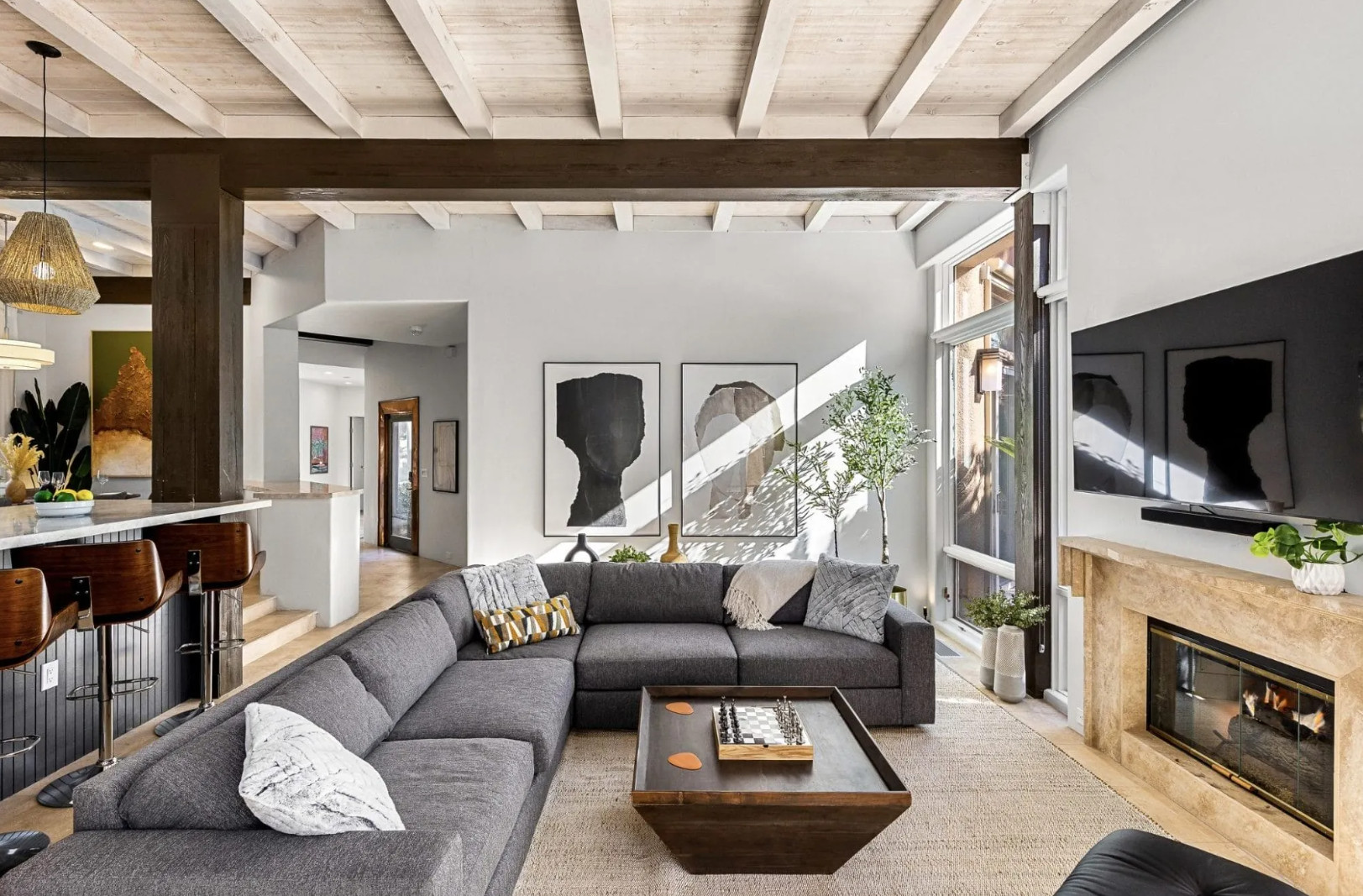 15 najlepszych pomysłów na męski wystrój wnętrz do stylowego domu RSU